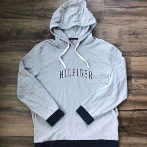Tommy Hilfiger Light Gray Hoodie with Navy Accents